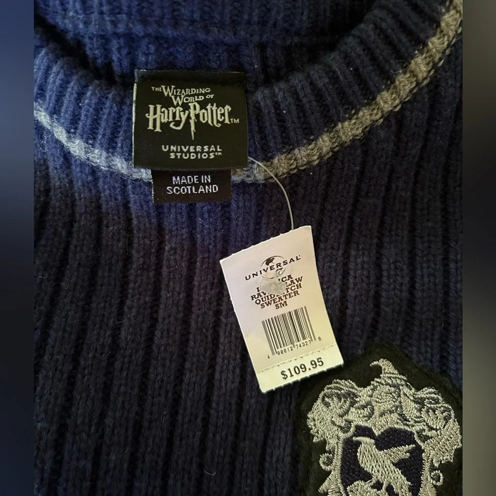 Harry Potter (Universal Studios) Sweater - Picture 5 of 7